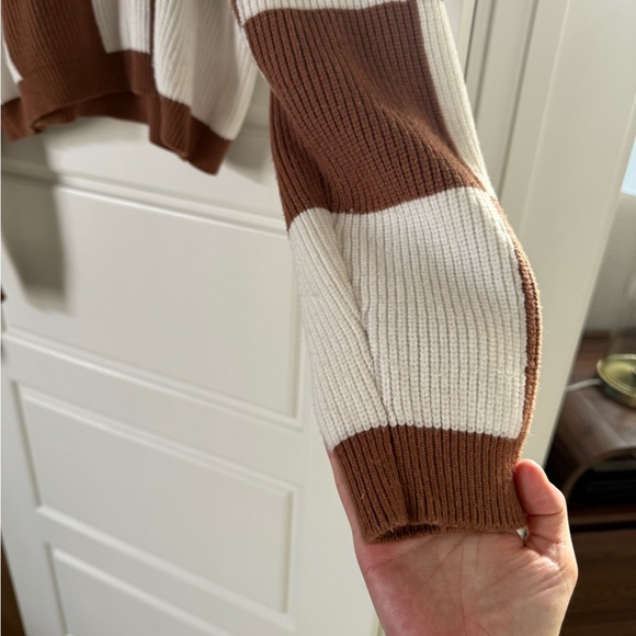 Mango Women’s Brown and White Checks Knitted Sweater - Picture 12 of 14